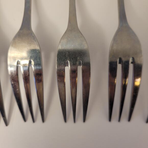 Northland Stainless Flatware Set Of 6 Forks 3-Prong Satin Korea Pre-Owned - Picture 7 of 14